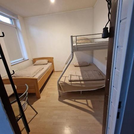 Dachgeschoss Hof Apartment Krefeld Bagian luar foto