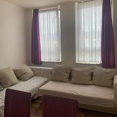 Dachgeschoss Hof Apartment Krefeld Bagian luar foto