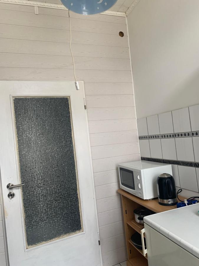 Dachgeschoss Hof Apartment Krefeld Bagian luar foto