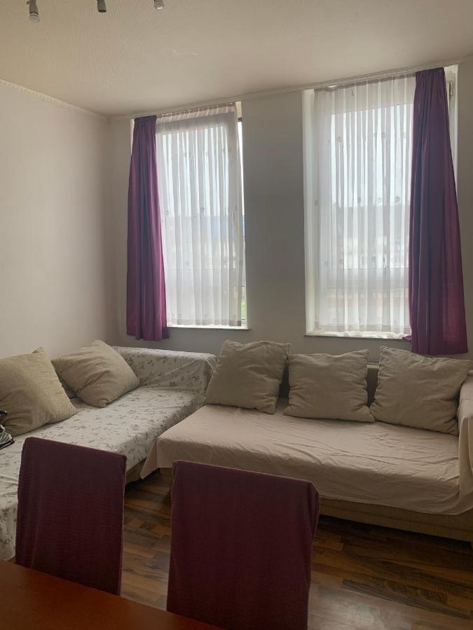 Dachgeschoss Hof Apartment Krefeld Bagian luar foto